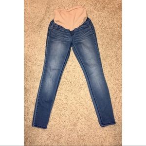 Maternity skinny jeans